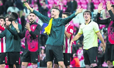 Aficion Del Athletic Celebra Victorias Un Nuevo Estandar De Exito En El Club