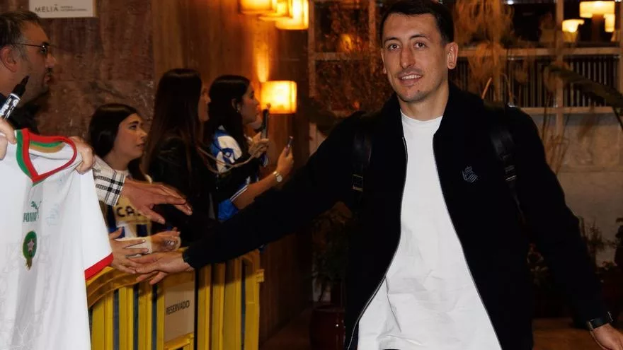 Derbi En San Mames Real Sociedad Busca Superar Al Athletic Con Oyarzabal Y Barrene