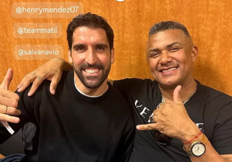Henry Mendez Rinde Homenaje A Raul Garcia En El Festival I Love Reggaeton En Bilbao
