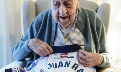 Jose Juan Ramos Socio 1 De La Real Sociedad Ami Segundo Equipo Es El Athletic