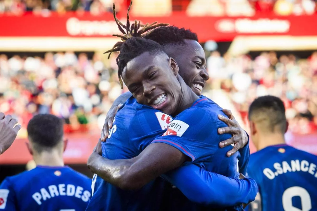 Nico Williams La Humildad De Un Idolo Y Su Hermano Inaki Como Escudo Protector