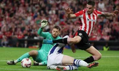 San Mames Recuerda A Remiro Y Remiro Que Resono En Su Regreso A Bilbao