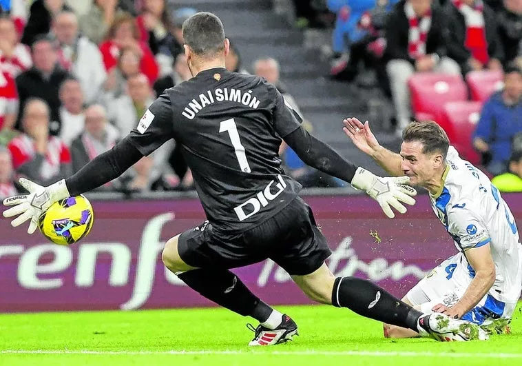 El Regreso Del Zamora Simon Brilla Y Mantiene Su Porteria A Cero