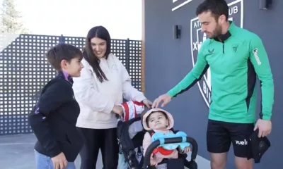 El Pequeno Ibai Aficionado Del Athletic Visita Lezama Con Lekue