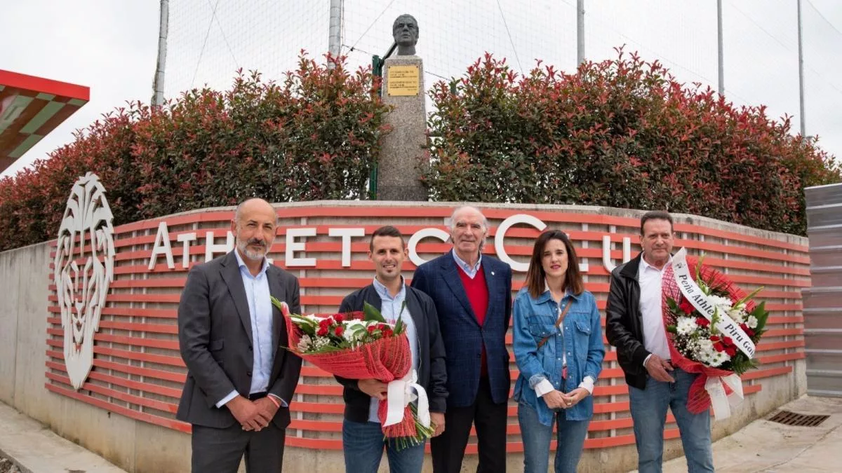 Aitor Elizegi Defiende La Grada Popular Del Athletic Y Pide Unidad Y Respeto