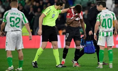 Djalo En Muletas Tras Su Lesion Verle Sufrir Nos Duele En El Athletic