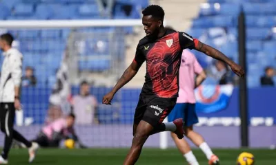 El Arbitro Del Espanyol Athletic Detiene El Partido Por Gritos Racistas