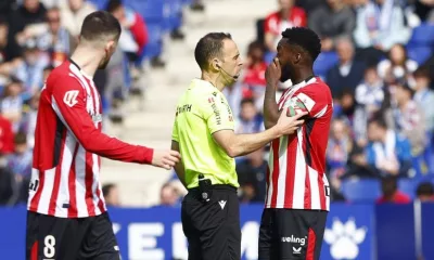 El Arbitro Detiene El Espanyol Athletic Por Insultos Racistas