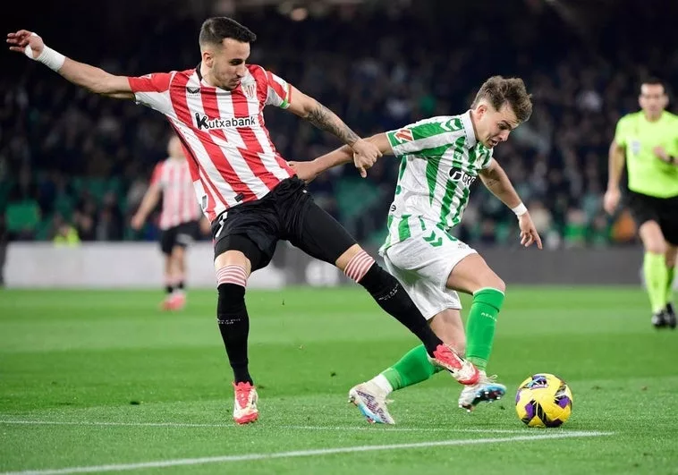 El Athletic Condena Insultos Racistas A Sannadi Y De Marcos En Sevilla