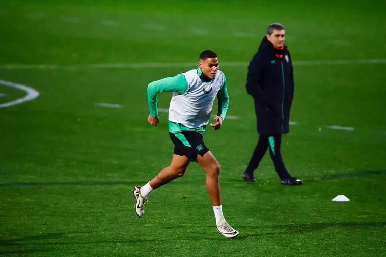 El Athletic Viaja A Sevilla Sin Nico Y Con El Nuevo Fichaje Sannadi