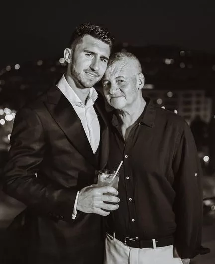 La Emotiva Despedida De Laporte Perderte Es Lo Peor Papa