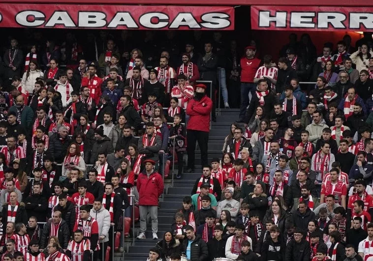 Pitos A Inigo Cabacas En San Mames La Animacion Divide A Los Aficionados