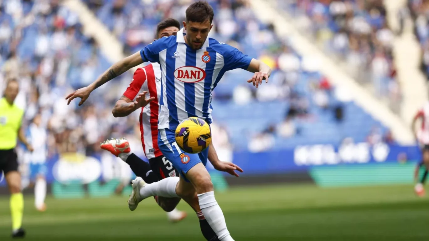 Sancet Salva Al Athletic Tras Error De Unai Simon En Cornella