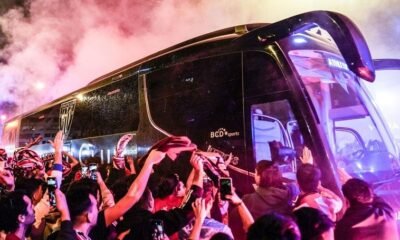 Acompana Al Athletic Con Bufandeo En Su Camino A San Mames Contra La Roma