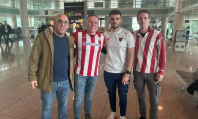 Athletic Club Aficionados Atrapados En Barcelona Esperan Llegar A Roma