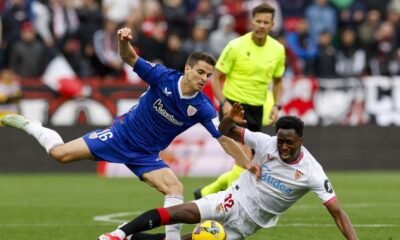 Athletic Club Conquista Nervion Y Hunde Aun Mas Al Sevilla Fc