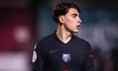 Athletic Y Barca Atletic Luchan Por La Victoria En Lezama