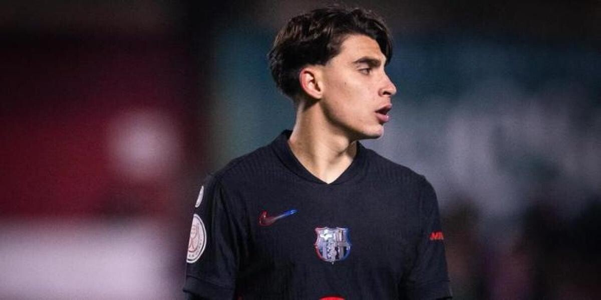 Athletic Y Barca Atletic Luchan Por La Victoria En Lezama