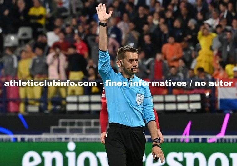 Clement Turpin El Arbitro Que Sonrie A La Roma Ante El Athletic Club