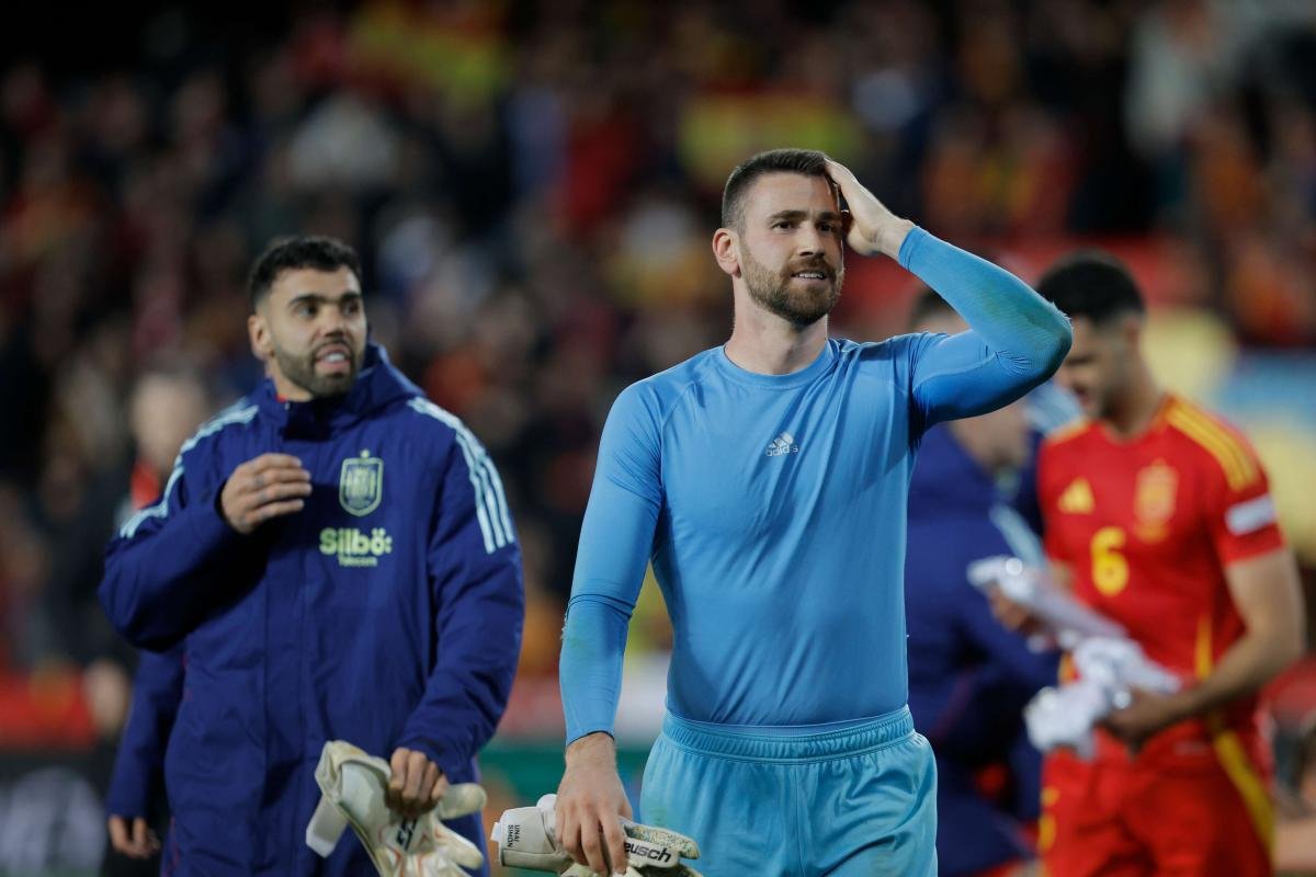 Defiende A Unai Simon En Los Momentos Importantes Aparece