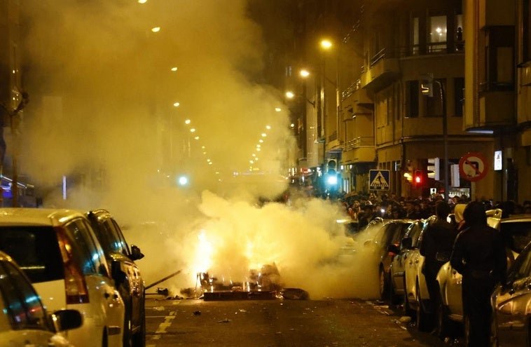 Disturbios En Bilbao Radicales Del Athletic Desatan El Caos Tras El Partido