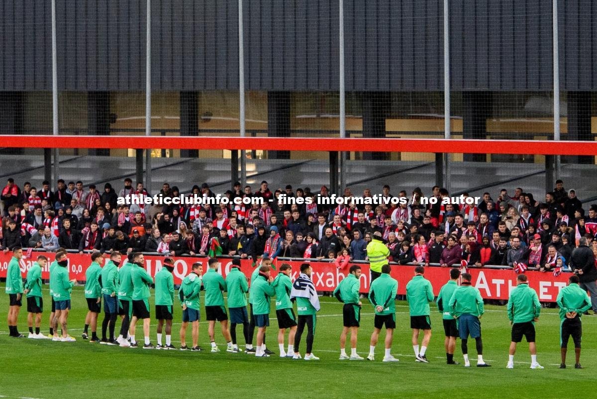 El Athletic Anima A Sus Hinchas En Lezama Antes Del Duelo Con La Roma