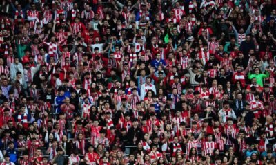 El Athletic Club Celebra La Tregua De La Herri Harmaila En San Mames