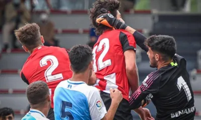 El Athletic Sigue De Cerca A Mikel Alberro Central Codiciado En Navarra