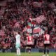 El Conflicto En La Grada Del Athletic Club Divide A Los Aficionados Y Jugadores