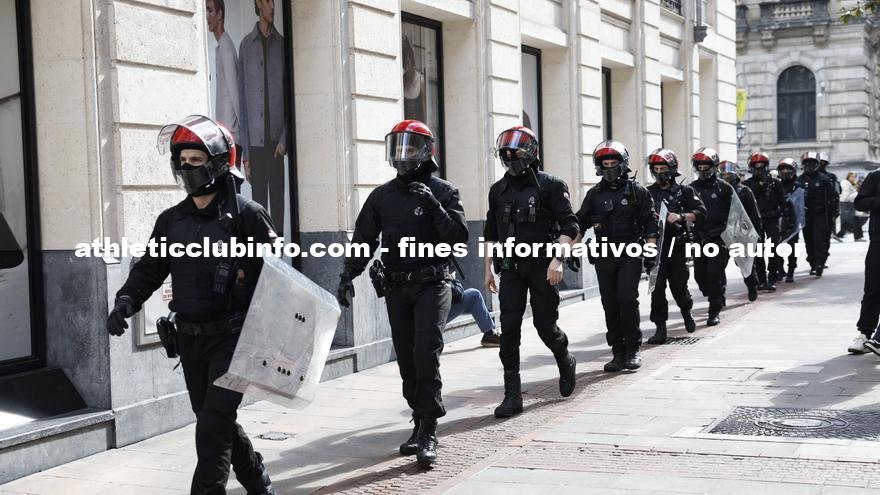 El Frente Atletico Llega A Bilbao Para Apoyar A La Aficion De La Roma