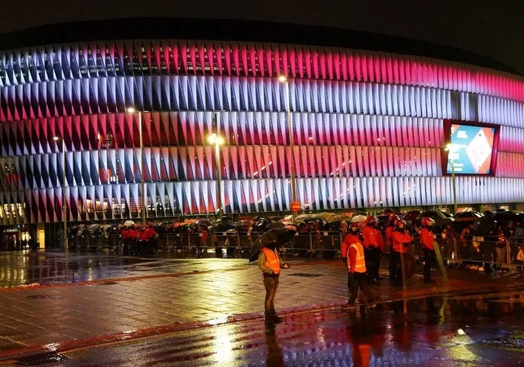 Ensaya La Seguridad Del Athletic Roma Para La Final De La Europa League