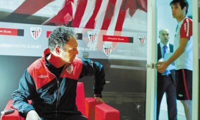 Joaquin Caparros Y Julen Guerrero Del Athletic A Las Aulas De Periodismo