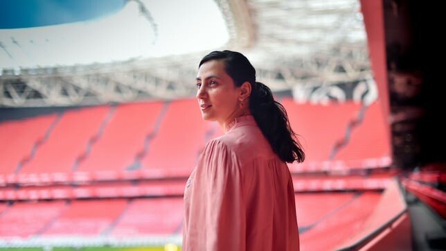 Khalida Popal Celebra El Apoyo De La Fifa Al Futbol Femenino Afgano