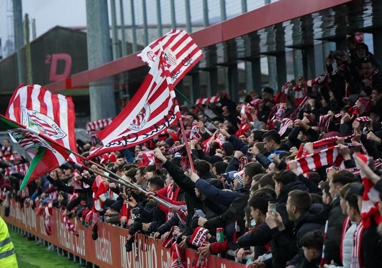 La Aficion Del Athletic Se Une En Lezama Antes Del Crucial Duelo Con La Roma