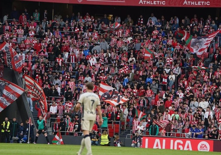 La Animacion Regresa A San Mames Pero El Txoria Txori Se Silencia