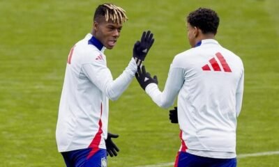 Nico Williams Y Lamine Yamal La Divertida Apuesta En El Tunel De Vestuarios