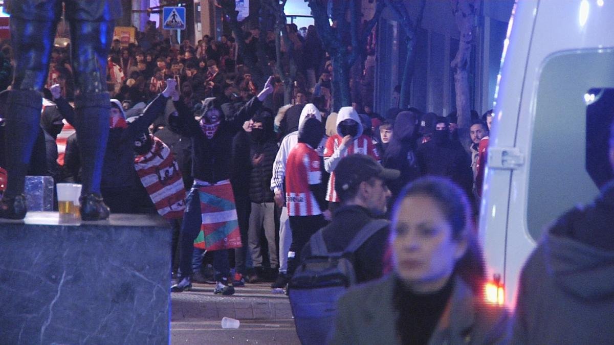 Pide El Athletic Civismo Tras La Multa De La Uefa Por Incidentes