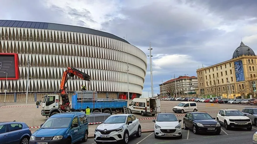 Prueba El Anillo De Seguridad En San Mames Antes De La Final Europea
