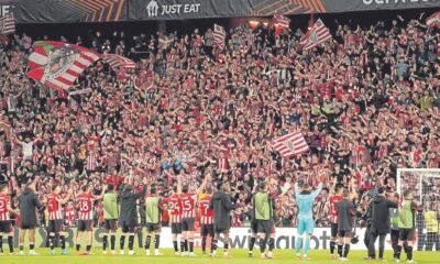 San Mames Revive Su Magia Y Une A La Aficion En La Remontada Del Athletic