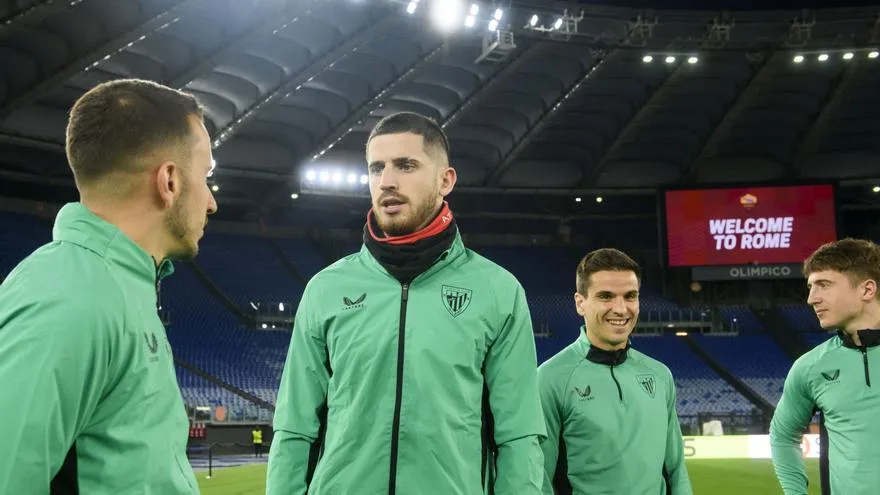 Sancet Espera En El Banquillo Mientras Agirrezabala Defiende La Porteria