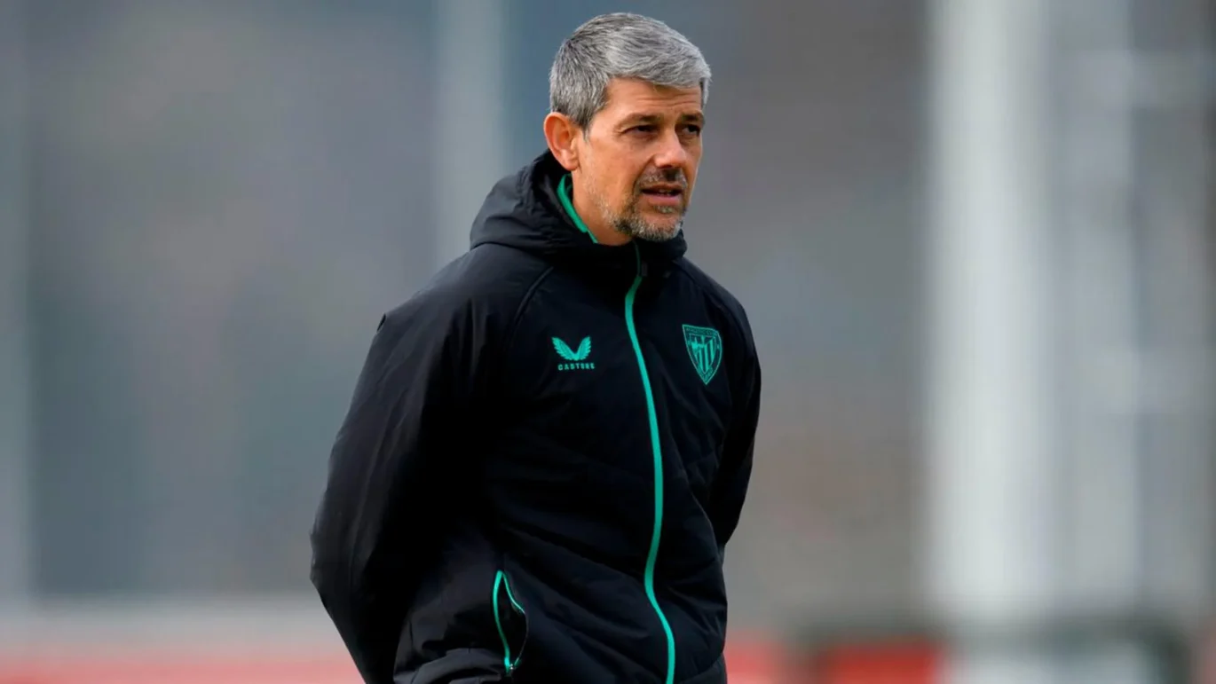 Sigue La Rueda De Prensa De David Aznar Antes Del Athletic Granada Cf