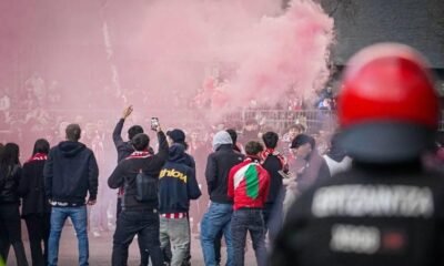 Uefa Sanciona Al Athletic Por Incidentes Violentos Fuera De San Mames