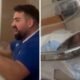 Un Padre Celebra La Remontada Del Athletic Con Su Hijo En El Hospital