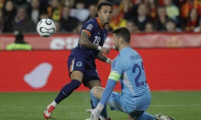Unai Simon Explica Por Que Cedio El Brazalete A Ferran Torres