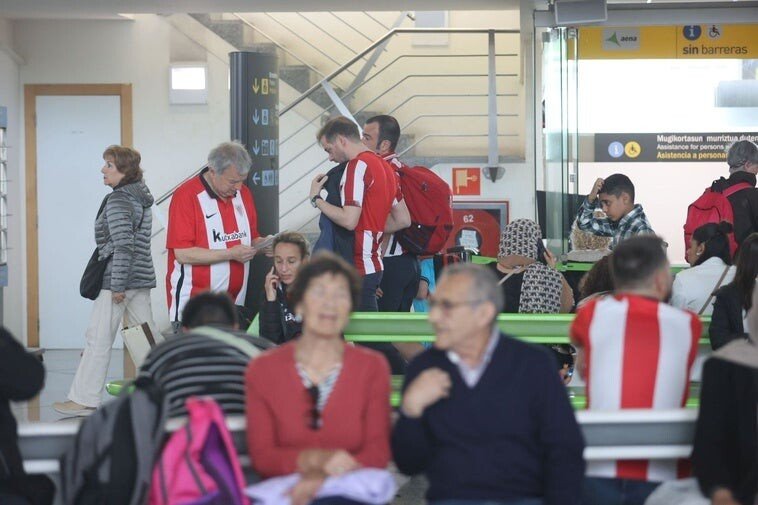 Vueling Indemniza A Hinchas Del Athletic Por Retraso En Vuelo A Roma