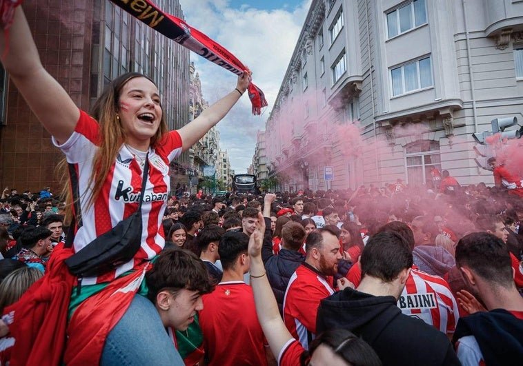 Acompana Al Athletic En Su Camino Hacia La Semifinal En Moyua