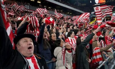Aficion Del Athletic Se Moviliza Sorteo De Entradas Para Old Trafford