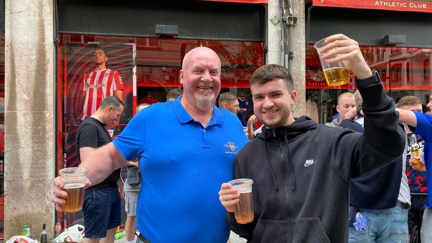 Aficionados Del Rangers Disfrutan En Bilbao Preferimos La Cerveza