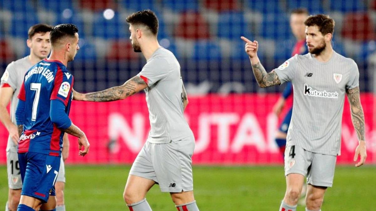 El Arbitro Polemico De Athletic Diaz De Mera Vuelve A San Mames