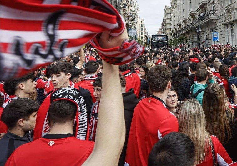 El Athletic Club Siente El Aliento De Su Aficion En La Previa De La Semifinal